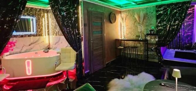 Zajazd Albatros Rzeszow Spa ภายนอก รูปภาพ